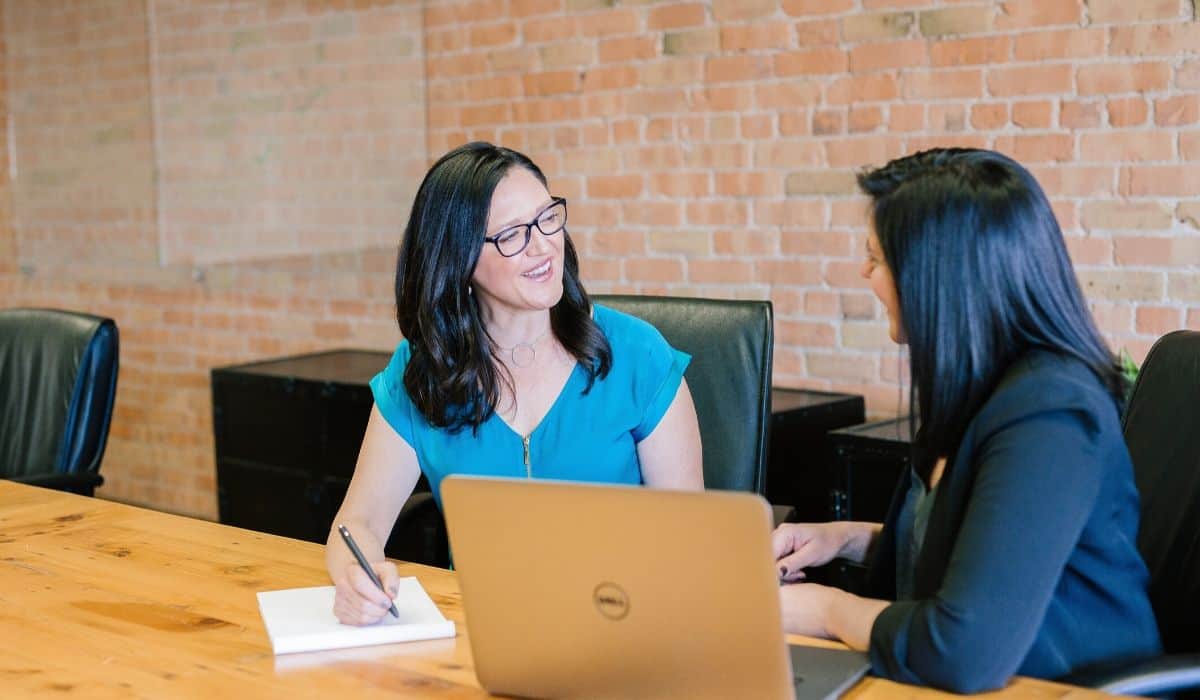 Top 7 Things You Should Know About Your Potential Employer Before Interviewing